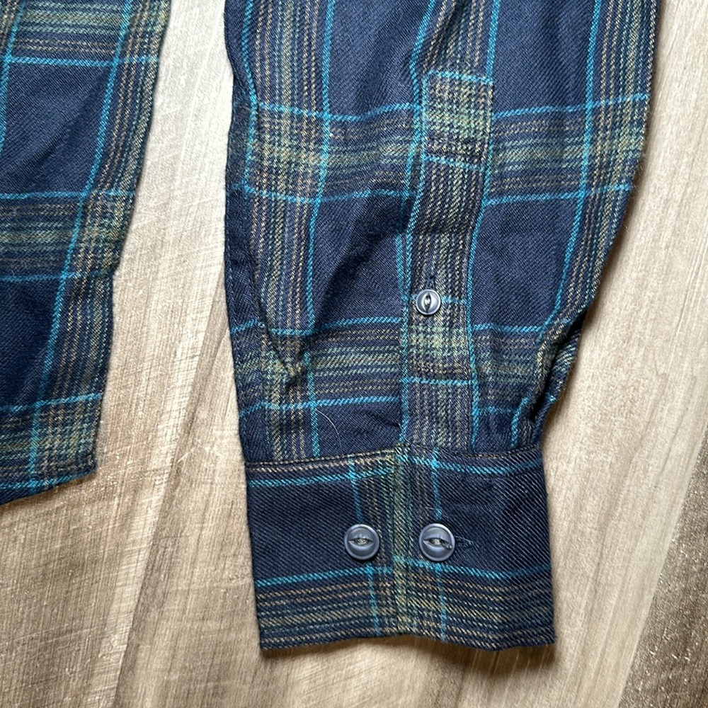 Weatherproof Vintage Luxe Flannel Long Sleeve Button Down Shirt - Small - Picture 4 of 7